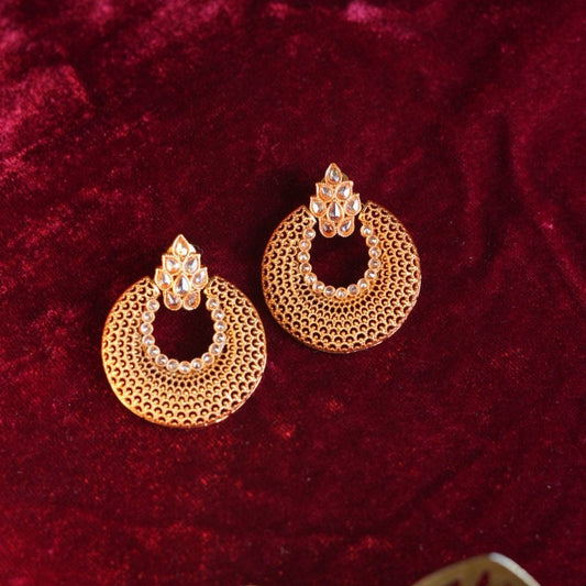 Temple round earrings