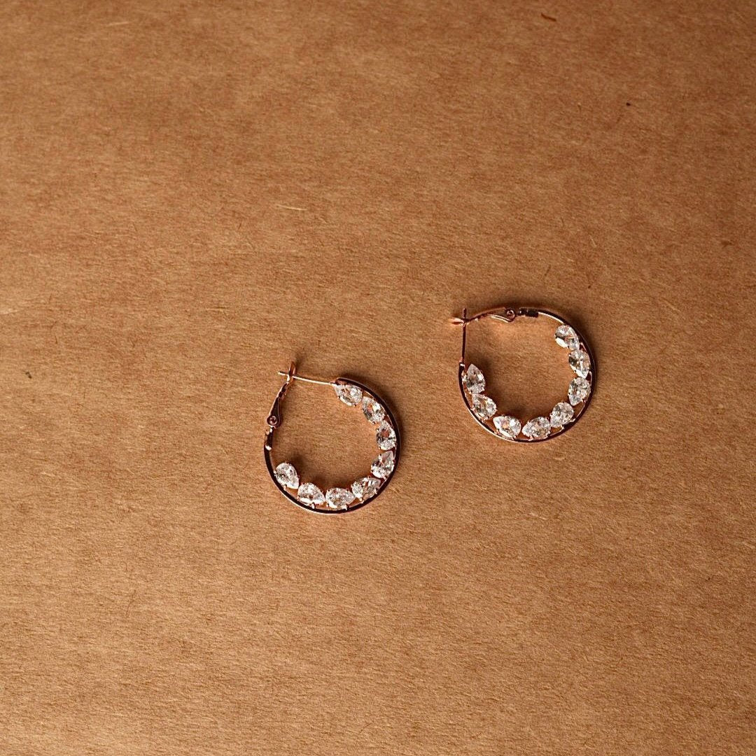 Stone hoops earring