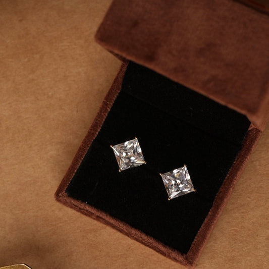 Square Diamond stud