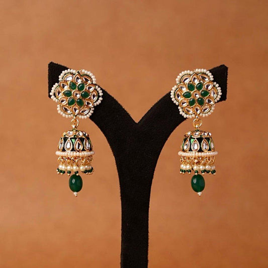 Small kundan jhumki earrrings